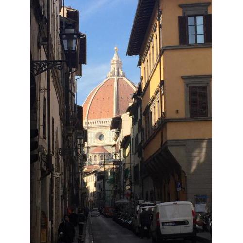 Toc Toc - modern apartment in Florence