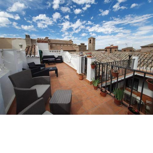 ToledoRooms Estrella - M, L, XL, XXL - Pisos con Azotea - Sun Terrace