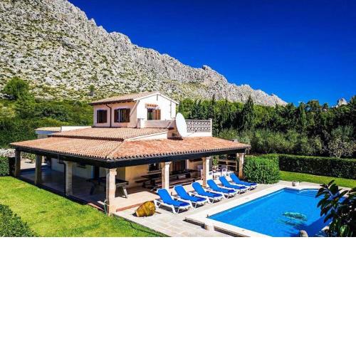 Tolles Ferienhaus in Urbanitzaci Boquer I mit Privatem Pool