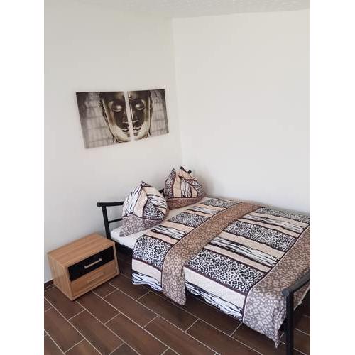 Tom Apartmans 1