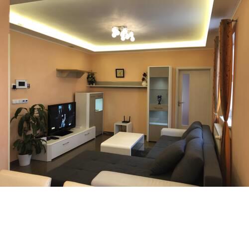 Tommy Apartment