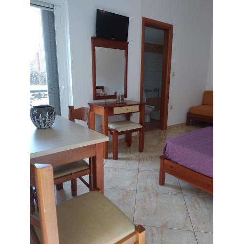 Ton Mari Apartments