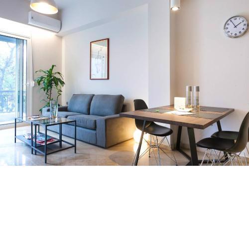TONI'S Home for couples or business Travellers 1BD