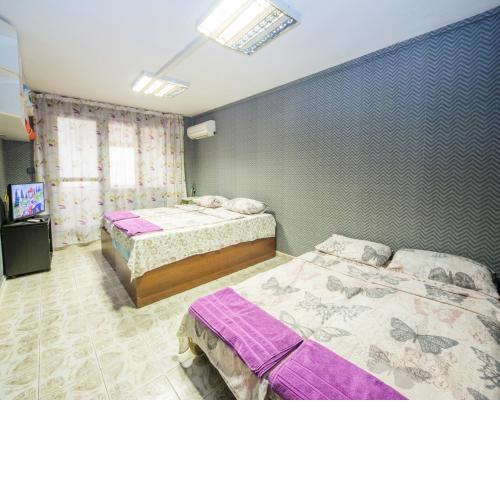 TOP CENTER - Compact Studio next to "Gurko Parking"