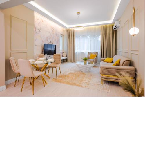 Top Center Luxurious Apartments