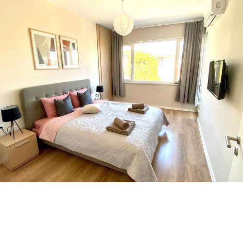 Top Centre Zara Apartment