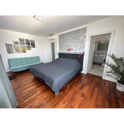 Top View Center Apartment