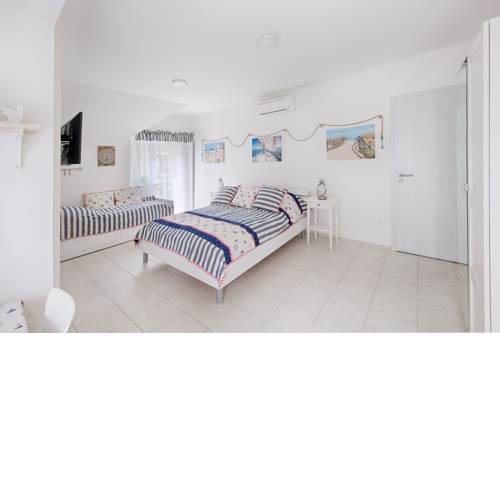 TópART Apartman and Home