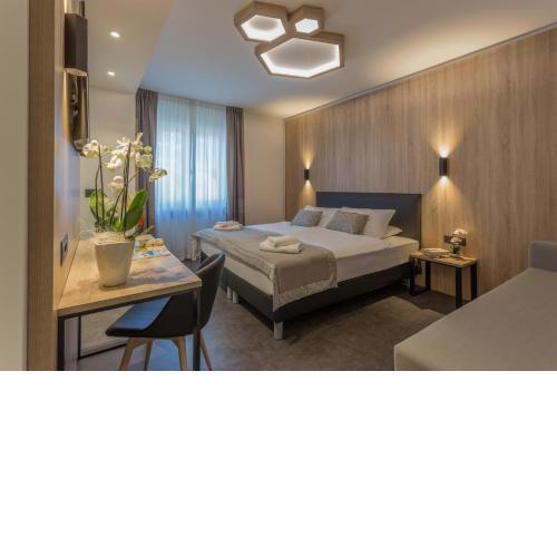 Tourist Hotel