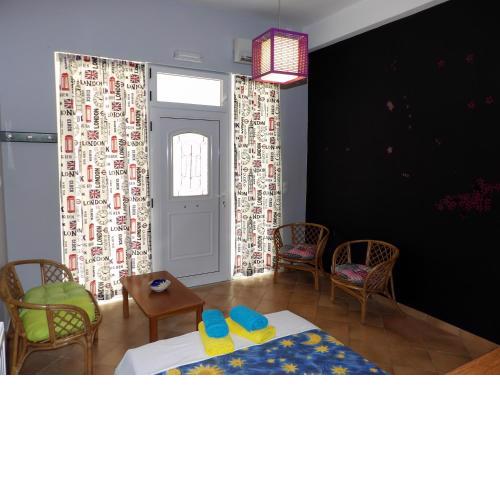 Town Apartment & Studio