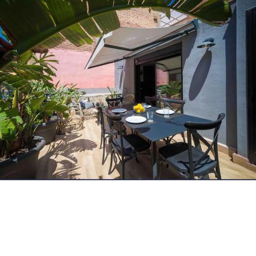 Townhouse with private terrace and 4 Bedrooms