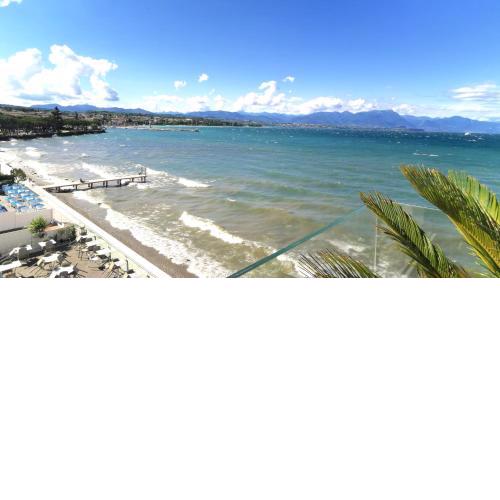 TRA CIELO E LAGO - Gerale H&B (CIR017067-CIM-00420)