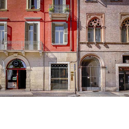 [Tra Piazza Erbe e Piazza Brà] Raffinata Maison