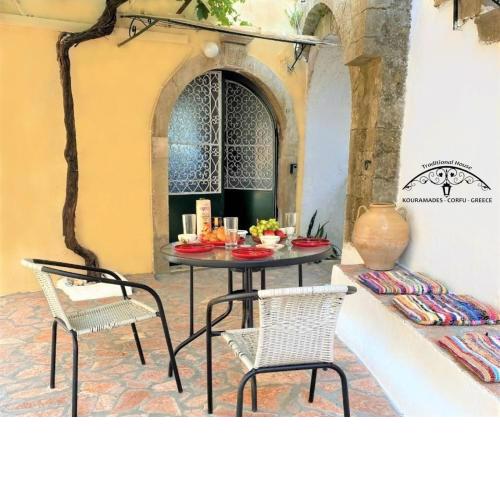 Traditional house in Corfu, kouramades vlg