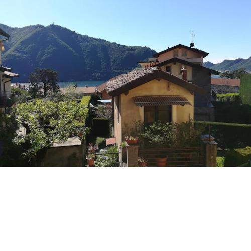Traditional Piazza Home/Balcony/ Private Garden