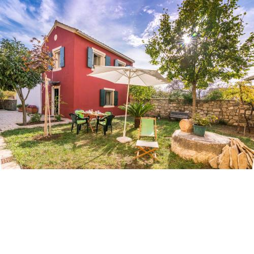Traditional Rustic Maisonette by Konnect