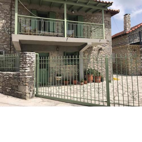 Traditional Stonehouse in Kavalos