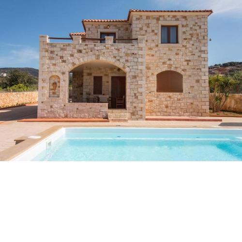 Traditional Villa w private pool and sea view