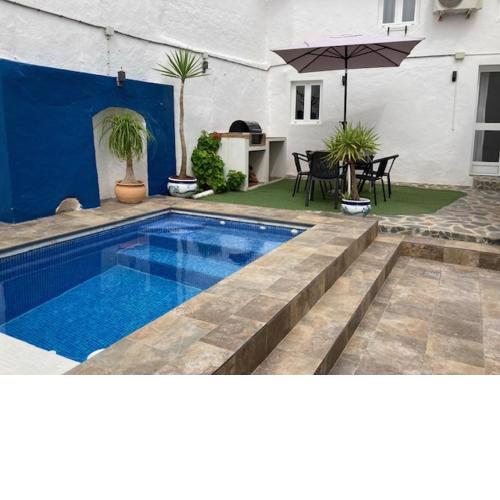 Traditional Village House with Private Pool in Villanueva de San Juan