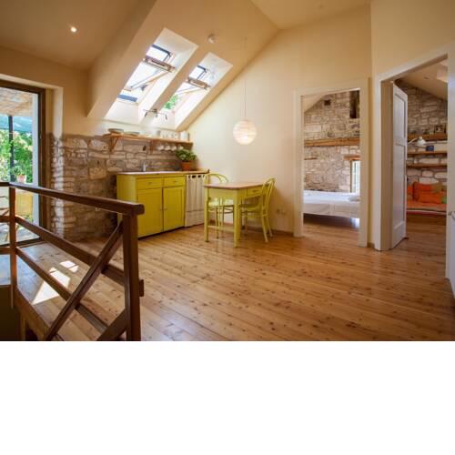 Tranquil Apartment in Marine Zemlje near Stiniva Beach