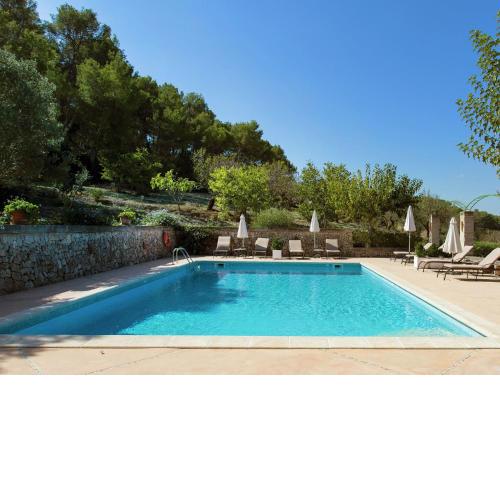 Tranquil cottage in Lloret de Vistalegre with shared pool