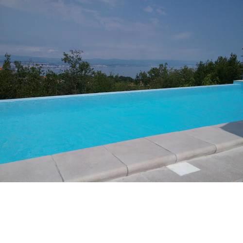 Tranquity Studio Apartment Ika