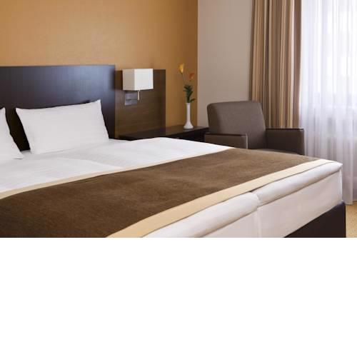 Trans World Hotel Donauwelle