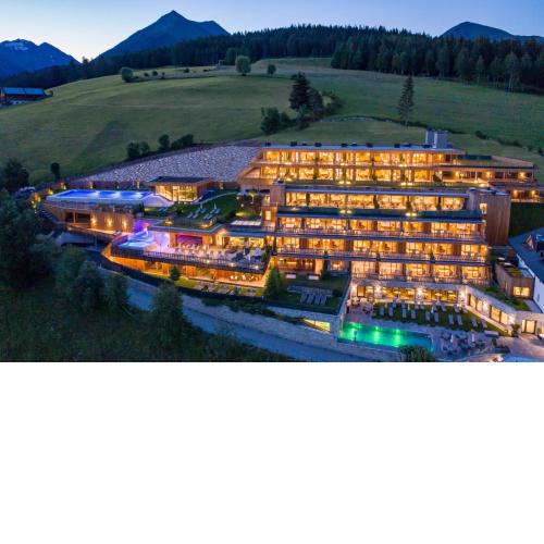 Tratterhof Mountain Sky Hotel