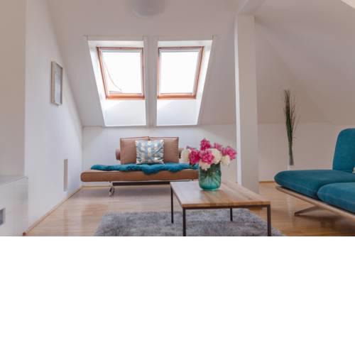 Traumhafte Dachgeschosswohnung zentral
