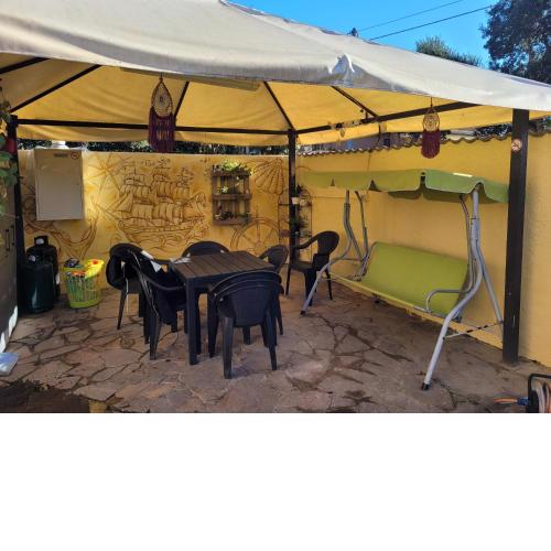 Travel Solution - SeaView & Roman Apartments CIR 13014