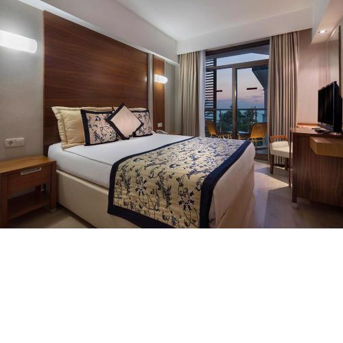 Trendy Side Beach Hotel