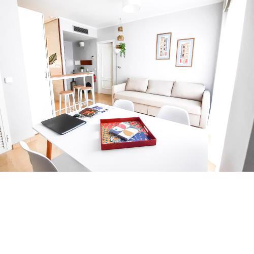 Triana Suite Torre Sevilla, parking free gratis!