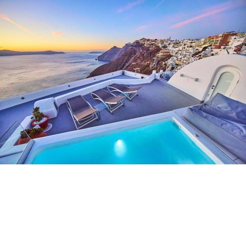 Trieris Villa & Suites