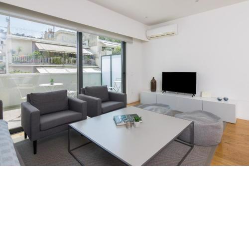 Trikoupi Residence E2