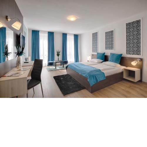 Triple M Hotel