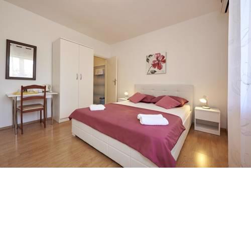 Triple Room Trogir 13102b