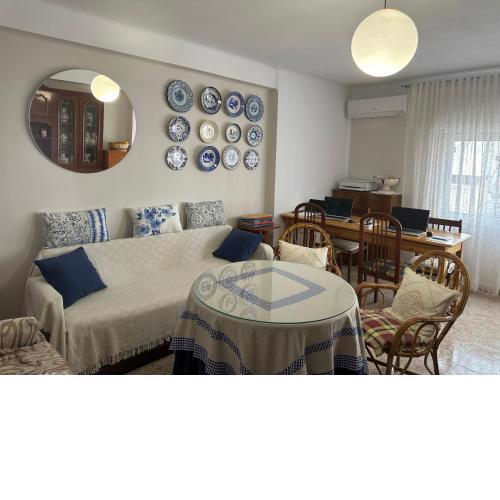 TRUJILLO CUÉNTAME -Apartamento bien equipado, de fácil aparcamiento y acceso-Ideal punto de partida de sus rutas