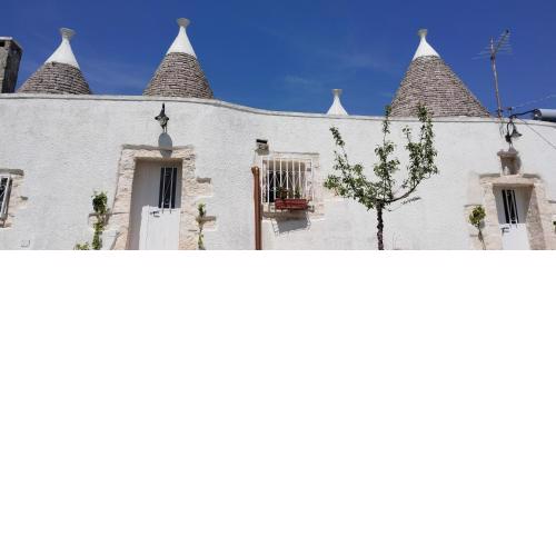 Trulli Charming 4-Bed Villa in Martina Franca