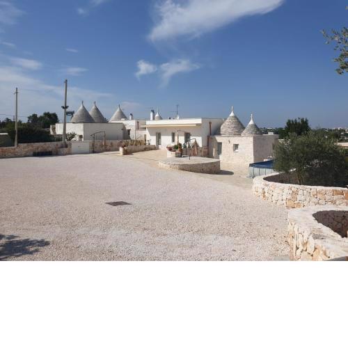 Trulli Dal Sole alla Luna