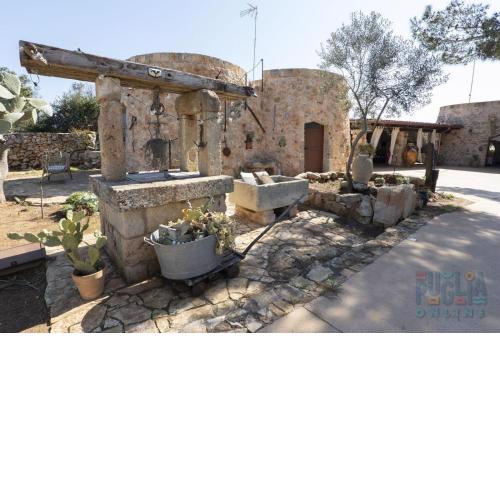 Trulli in Villa Regno dei Cieli con piscina