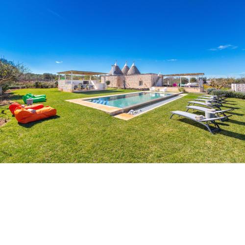 Trulli Masci' by Perle di Puglia