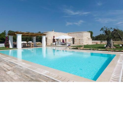 Trulli Nicoletta by Raro Villas