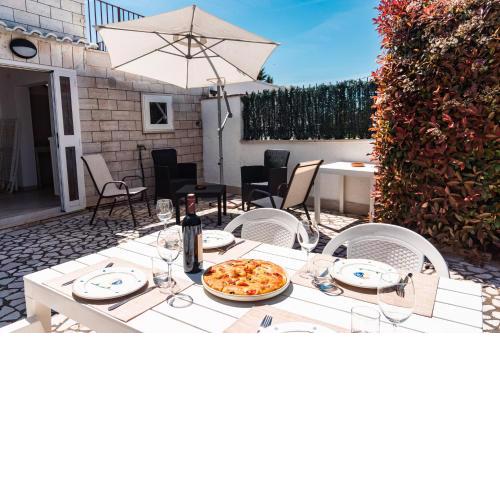 Trulli Relax San Marco con Giardino Privato Wifi e Netflix by Itria Property