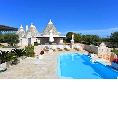 Trullo Antico with exclusive swimming pool