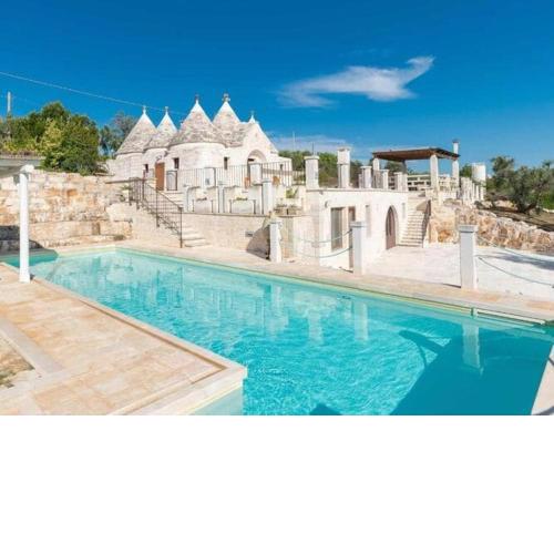 Trullo Il Pupineto with pool in Ostuni