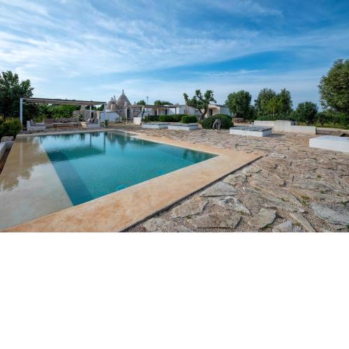 Trullo Nostress with pool