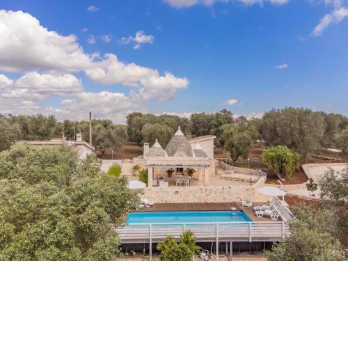 Trullo Quattro Carrini con piscina