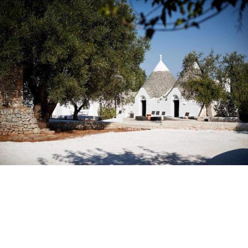 Trullo Smeraldo with exclusive swimming pool