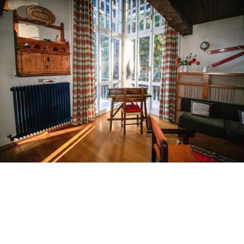 Tuckett Lodge - A large flat for families and groups of friends