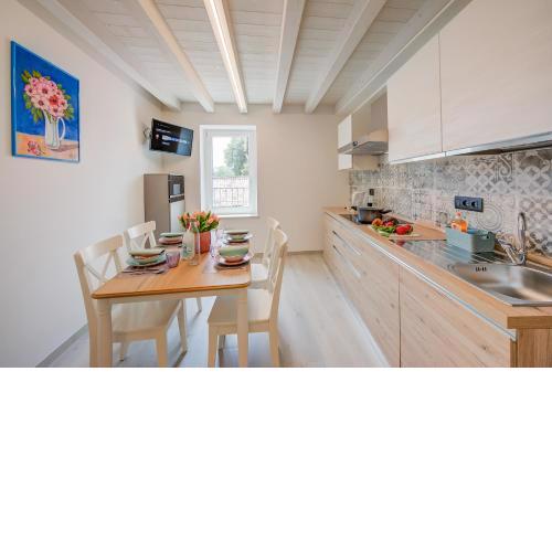 Tulipano Apt - Palazzo Palermo 1817 - Happy Rentals